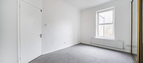 1 bedroom Apartment in London, United Kingdom No. 7779 11