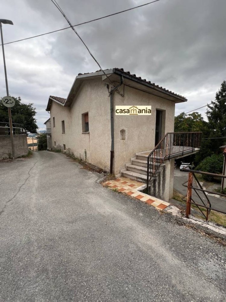 Casa de 1 dormitorio en Pergola, Italy No. 281906