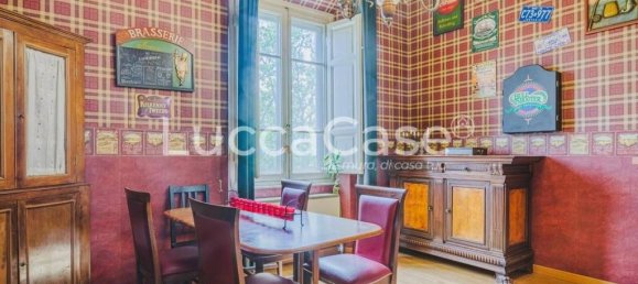 6 bedrooms Villa in Lucca, Italy No. 81755 39