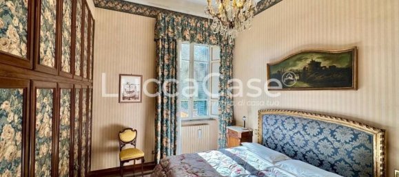 6 bedrooms Villa in Lucca, Italy No. 81755 20