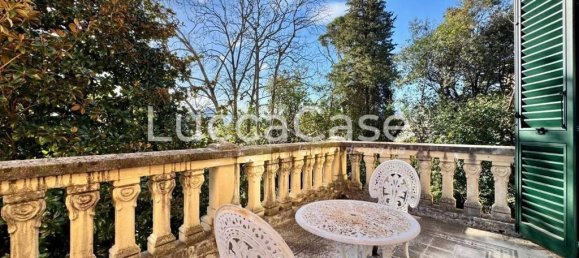6 bedrooms Villa in Lucca, Italy No. 81755 25