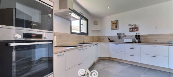 3 bedrooms House in Loire-Atlantique, France No. 290381 8