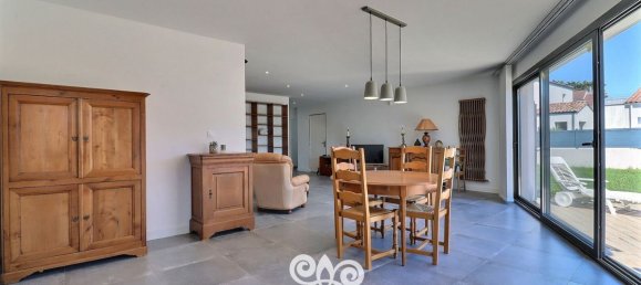 3 bedrooms House in Loire-Atlantique, France No. 290381 4