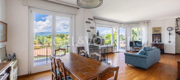 3 Schlafzimmer Villa in Ispra, Italy, Nr. 301799 3