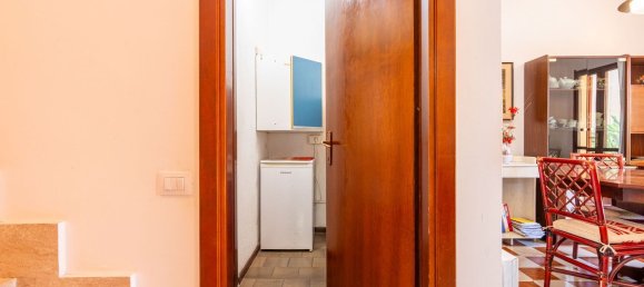 Дом с 4 комнатами в Капотерра, Италия № 278821 5