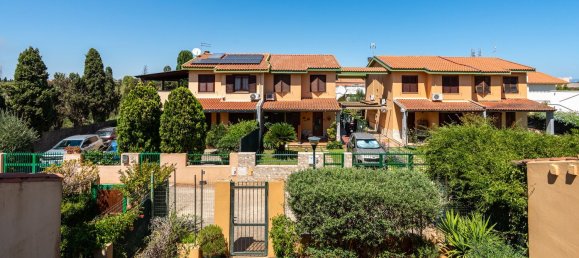 Дом с 4 комнатами в Капотерра, Италия № 278821 12