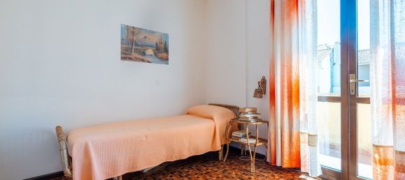 Дом с 4 комнатами в Капотерра, Италия № 278821 14