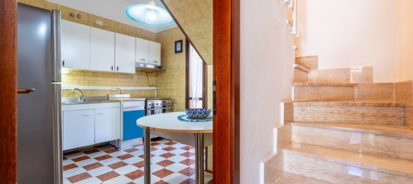 Дом с 4 комнатами в Капотерра, Италия № 278821 2