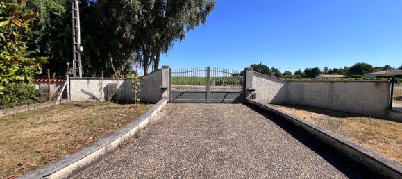 5 bedrooms House in Charente, France No. 277474 4