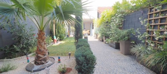 4 bedrooms House in Romainville, France No. 354764 10