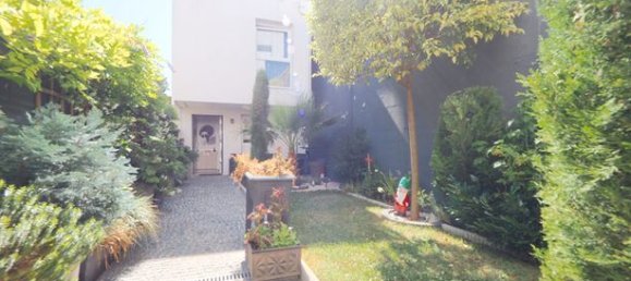 4 bedrooms House in Romainville, France No. 354764 4