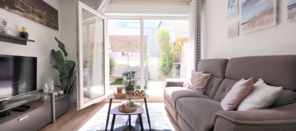 4 bedrooms House in Romainville, France No. 354764 6