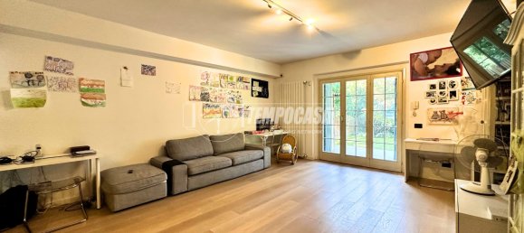 Apartamento T3 em Usmate Velate, Italy N.º 365772 9