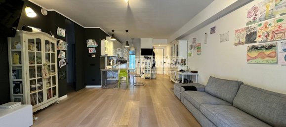 Apartamento T3 em Usmate Velate, Italy N.º 365772 11