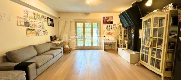 Apartamento T3 em Usmate Velate, Italy N.º 365772 8