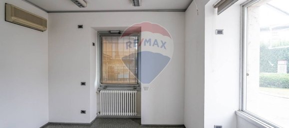 Коммерческая недвижимость 180м² в Мапелло, Италия № 338635 15