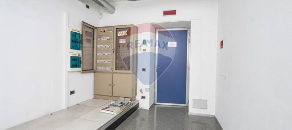 Коммерческая недвижимость 180м² в Мапелло, Италия № 338635 9