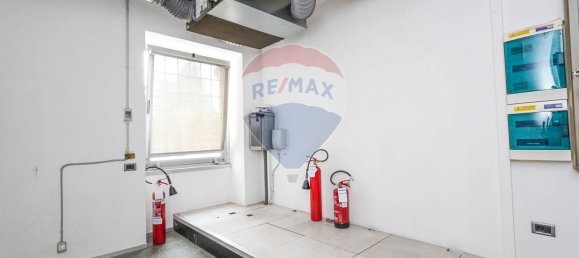 Коммерческая недвижимость 180м² в Мапелло, Италия № 338635 8