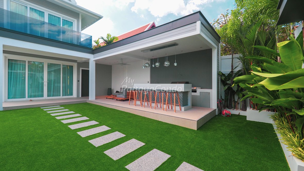 5 bedrooms Cafe / restaurant in Pattaya, Thailand No. 22978