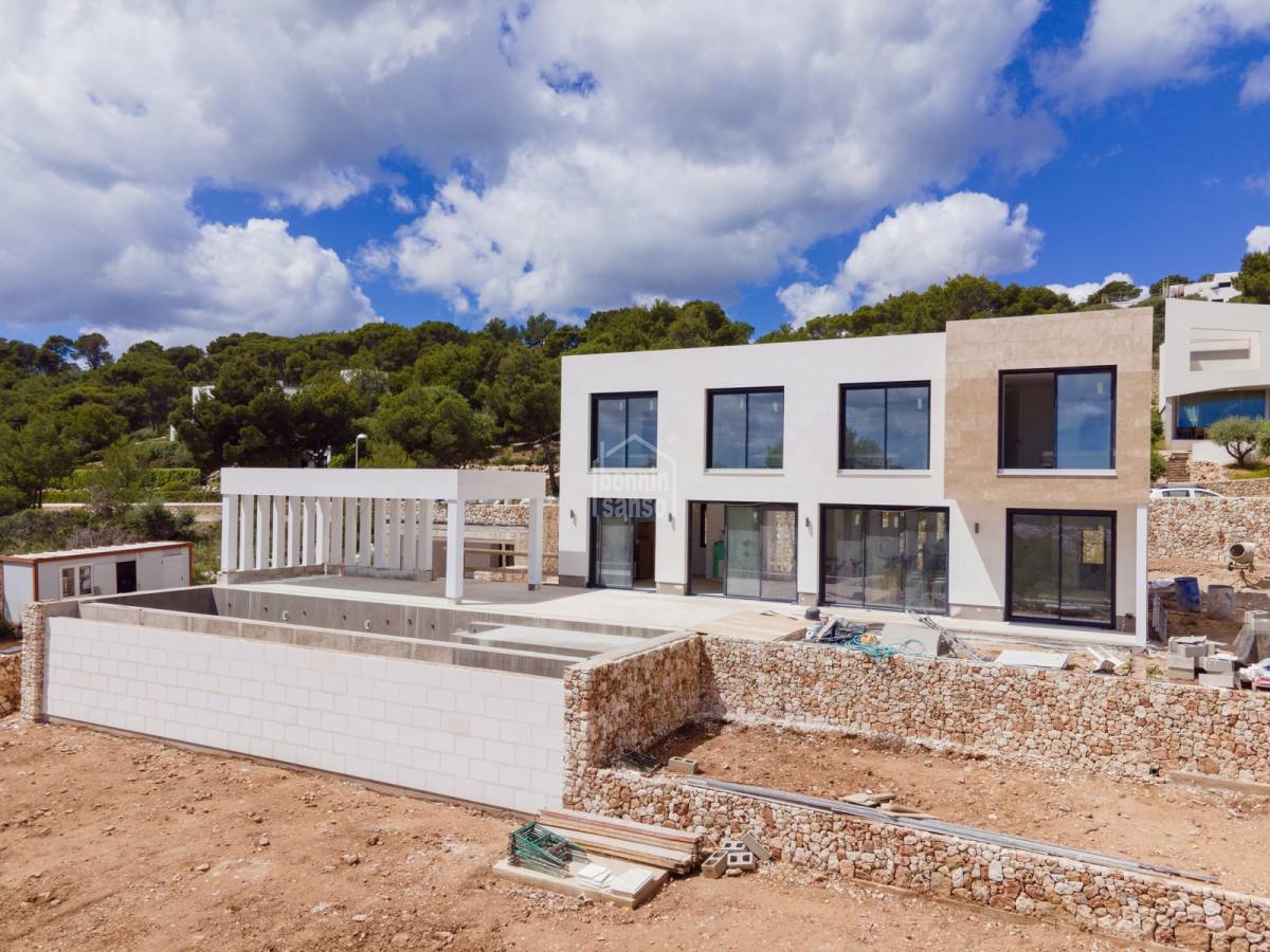 Villa de 5 dormitorios en Es Mercadal, Spain No. 12839