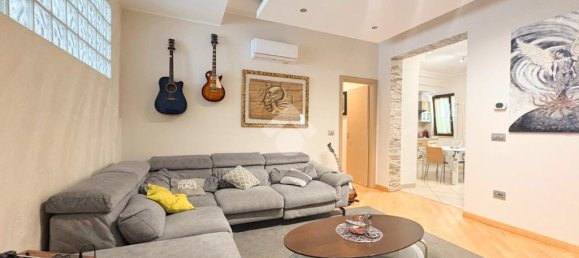 3 Schlafzimmer Wohnung in Silvi, Italy, Nr. 283718 2