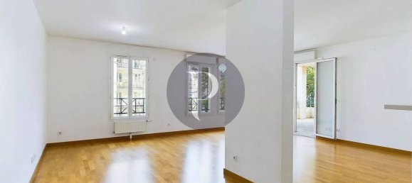 Apartamento de 4 dormitorios en Le Plessis-Robinson, France No. 173498 2