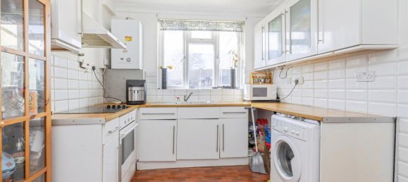 4 bedrooms Commercial property in Borehamwood, United Kingdom No. 6194 12