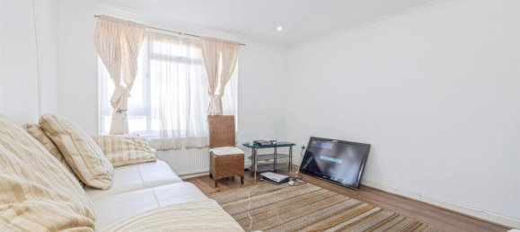 4 bedrooms Commercial property in Borehamwood, United Kingdom No. 6194 6