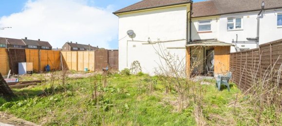 4 bedrooms Commercial property in Borehamwood, United Kingdom No. 6194 30