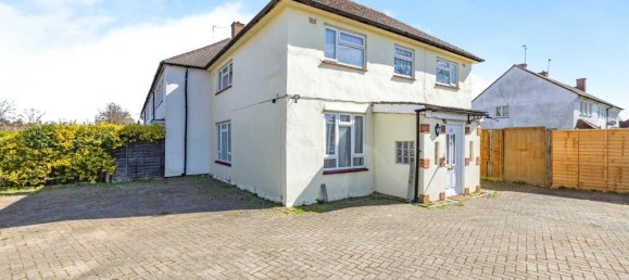 4 bedrooms Commercial property in Borehamwood, United Kingdom No. 6194 11