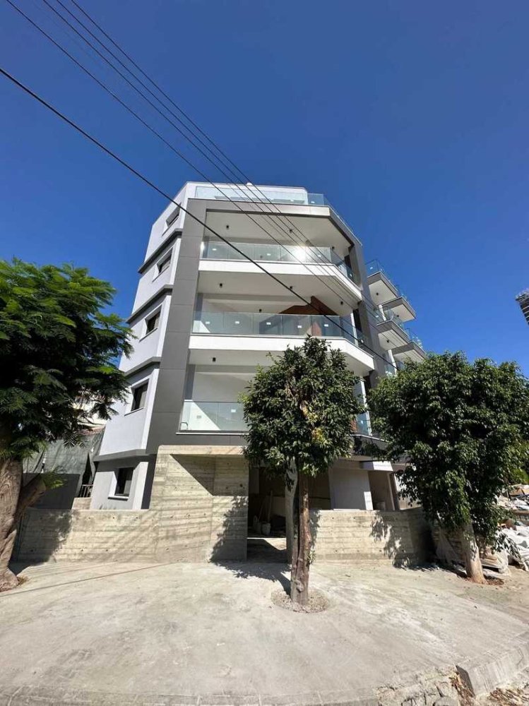 Ático de 2 dormitorios en Limassol, Cyprus No. 11067