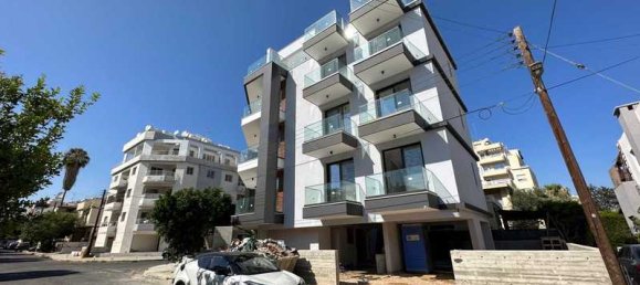 2 bedrooms Penthouse in Limassol, Cyprus No. 11067 7