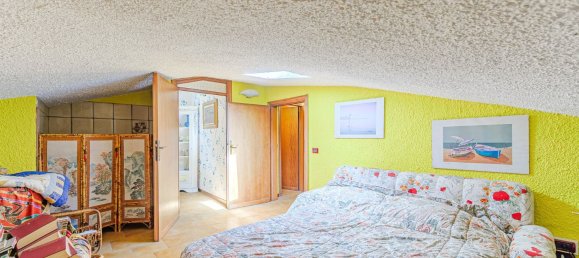 5 bedrooms Apartment in Marliana, Italy No. 377523 48