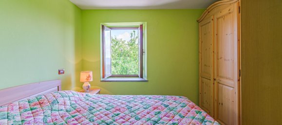 5 bedrooms Apartment in Marliana, Italy No. 377523 16