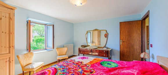 5 bedrooms Apartment in Marliana, Italy No. 377523 20