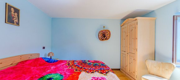 5 bedrooms Apartment in Marliana, Italy No. 377523 22