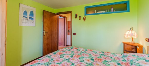 5 bedrooms Apartment in Marliana, Italy No. 377523 28