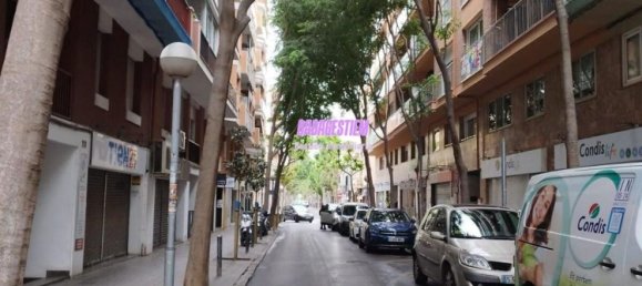 160m² Commercial property in Badalona, Spain No. 106460 3