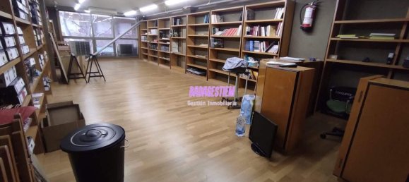 160m² Commercial property in Badalona, Spain No. 106460 13