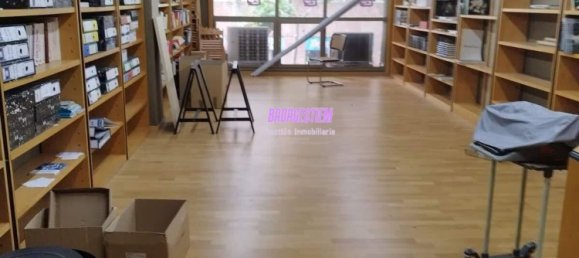 160m² Commercial property in Badalona, Spain No. 106460 4