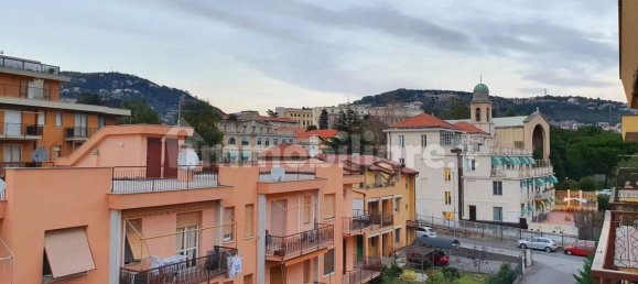 5 bedrooms Apartment in Pietra Ligure, Italy No. 133998 13
