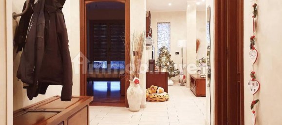 5 bedrooms Apartment in Pietra Ligure, Italy No. 133998 4