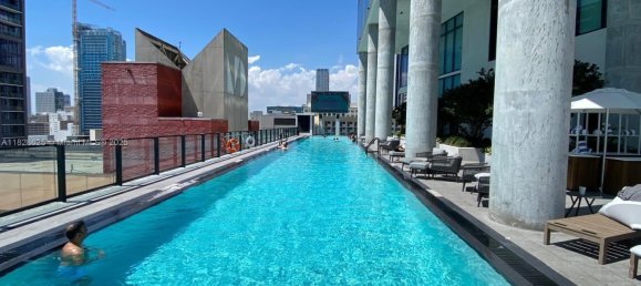 1 dormitorio propiedad comercial en alquiler en Miami, Miami-Dade, Florida, USA № 615067 18