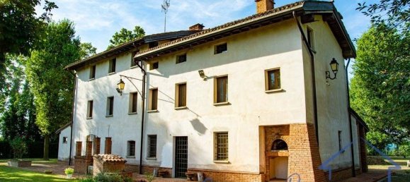 5 chambres Villa à Novi di Modena, Italy No. 268396 2