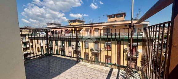 Apartamento de 4 dormitorios en Naples, Italy No. 311727 7