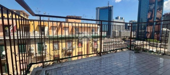 Apartamento de 4 dormitorios en Naples, Italy No. 311727 8