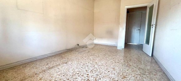 Apartamento de 4 dormitorios en Naples, Italy No. 311727 3