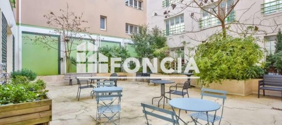 Studio in Saint-Germain-en-Laye, France No. 347005 2