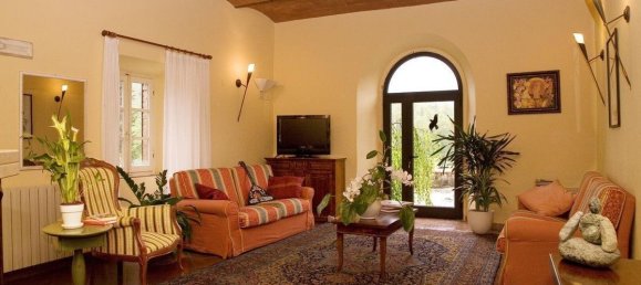 Villa de 34 dormitorios en Casole d'Elsa, Italy No. 57746 6