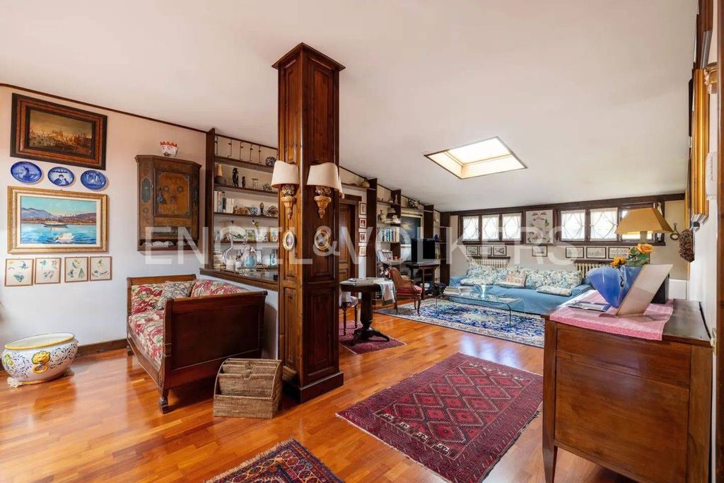 4 bedrooms House in Lesa, Italy No. 62975